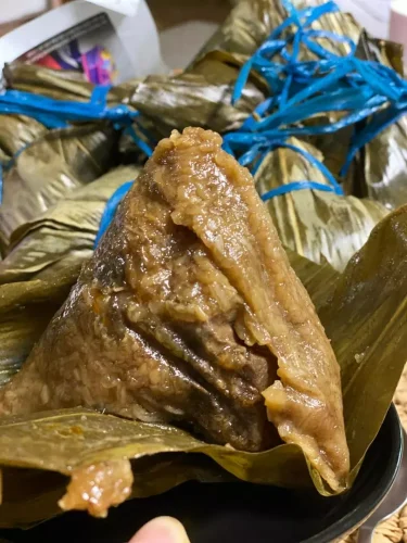 10 Pcs Traditional Nyonya Rice Dumpling 粽子 Bak Zhang   (Three free sample packs will be given as an extra gift.) photo review